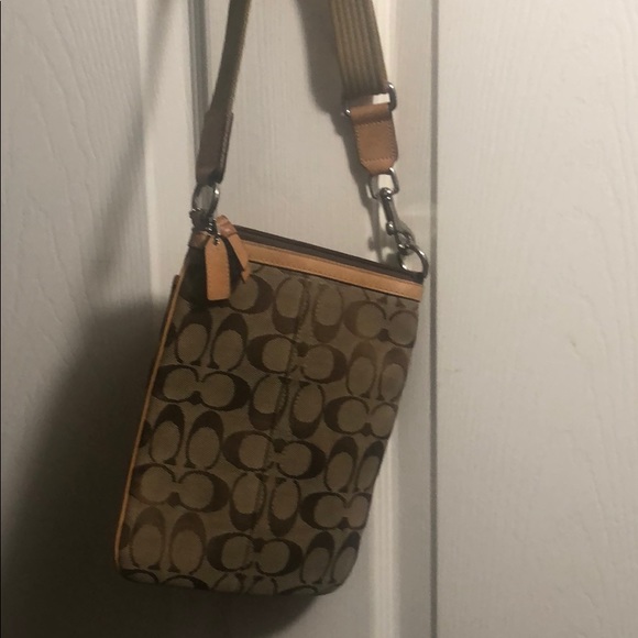Coach Crossbody Tan - Picture 2 of 2